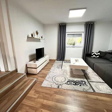 Ab Apartment Moderne Zweizimmerwohnung Villach Exteriér fotografie