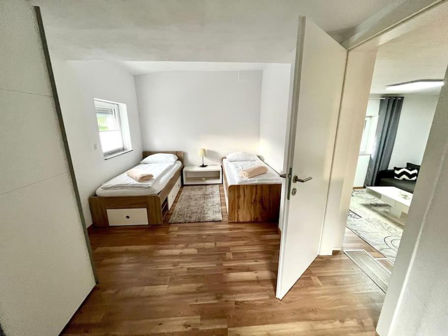 Ab Apartment Moderne Zweizimmerwohnung Villach Exteriér fotografie